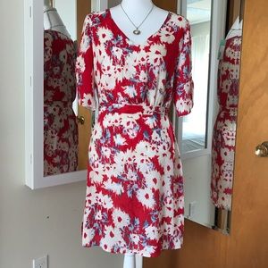 NWT RedFloral Dress Size 10 Paper Crown